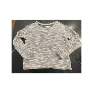 Hollister grey and silver knit crop long sleeve Med.